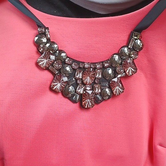 Lori Michaels Ponte Knit Peplum Cocktail Dress w/Bib Necklace NEW -Sz. Med - Picture 4 of 8